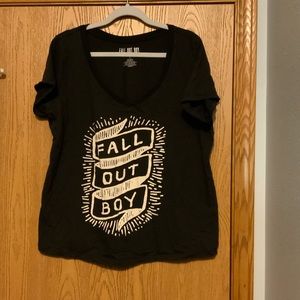 NWOT Fall out boy v neck plus size tee shirt sz 3